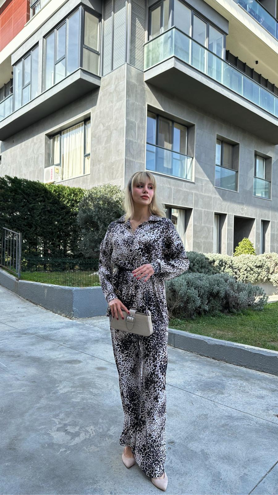 Hasır İnce Kemerli Leopar Gömlekli Takım 17074543