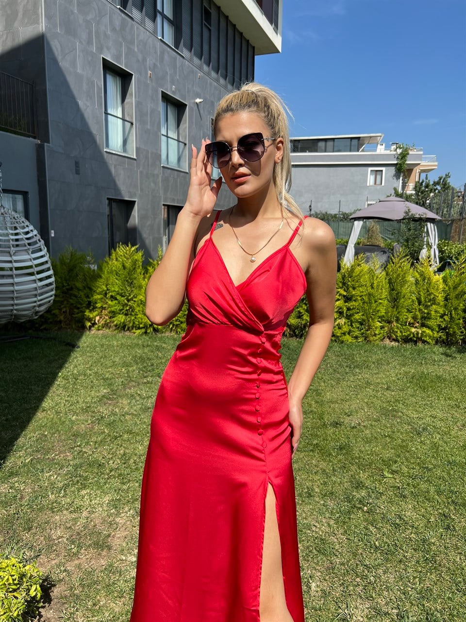 Kırmızı İp Askı Z*ra Model Saten Elbise