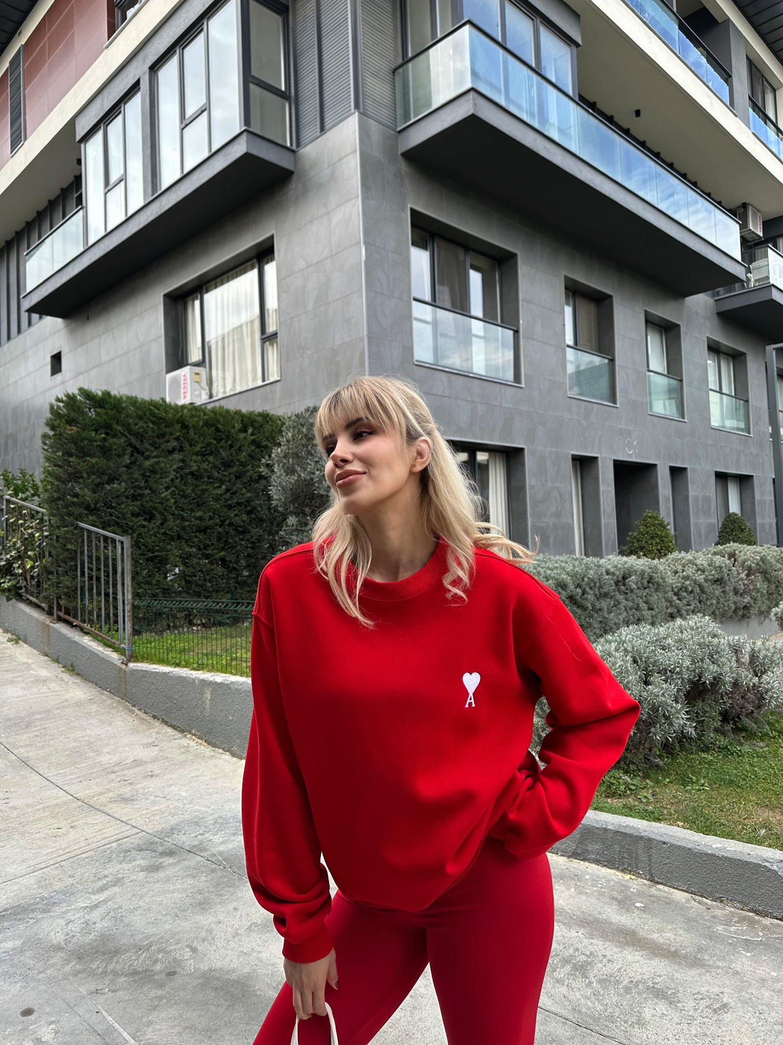 Marka Model Kalp Nakışlı Kırmızı Sweat 17074533