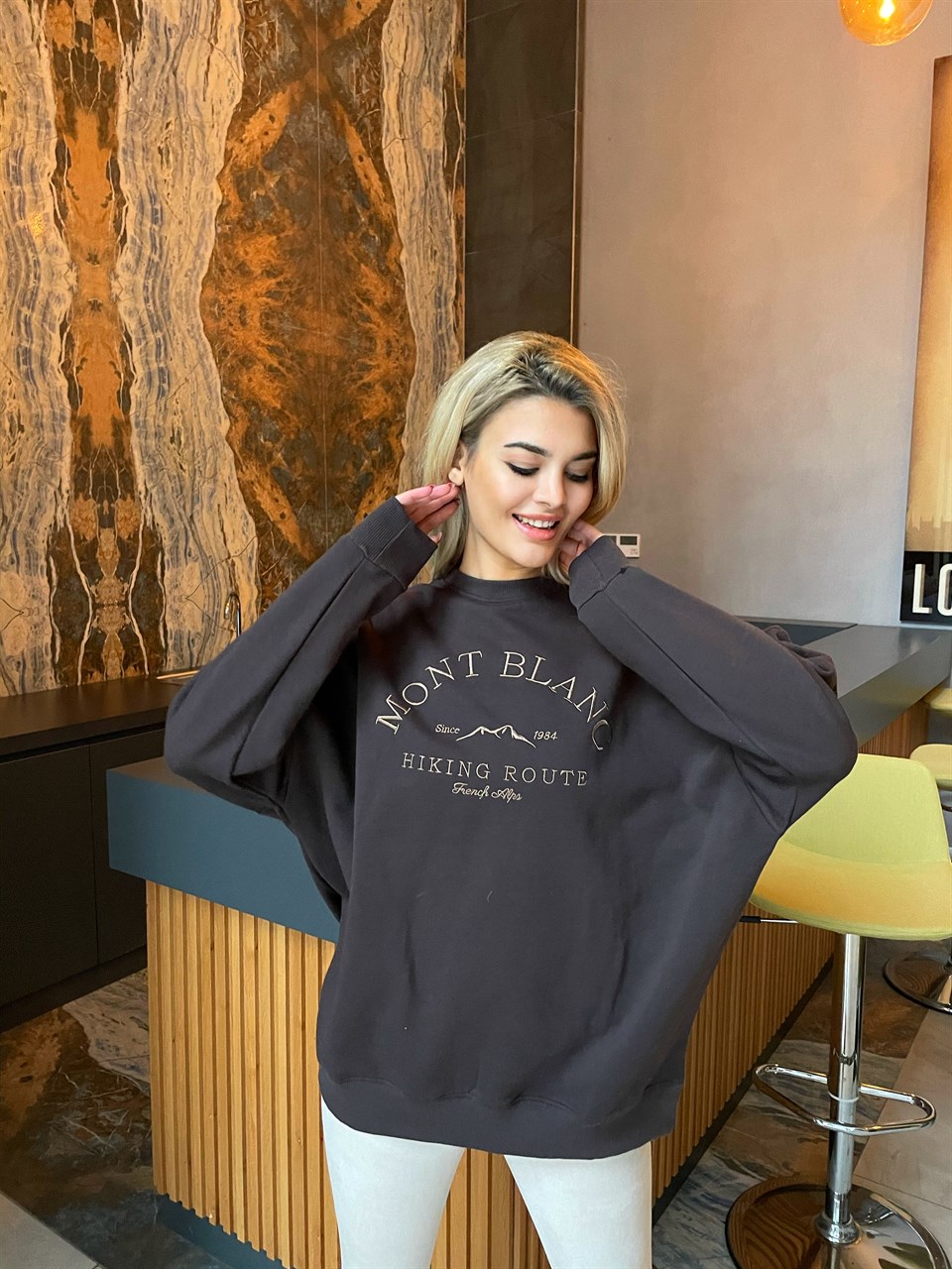 Mont Blanc Yazılı İçi Şardonlu Kahverengi Sweat