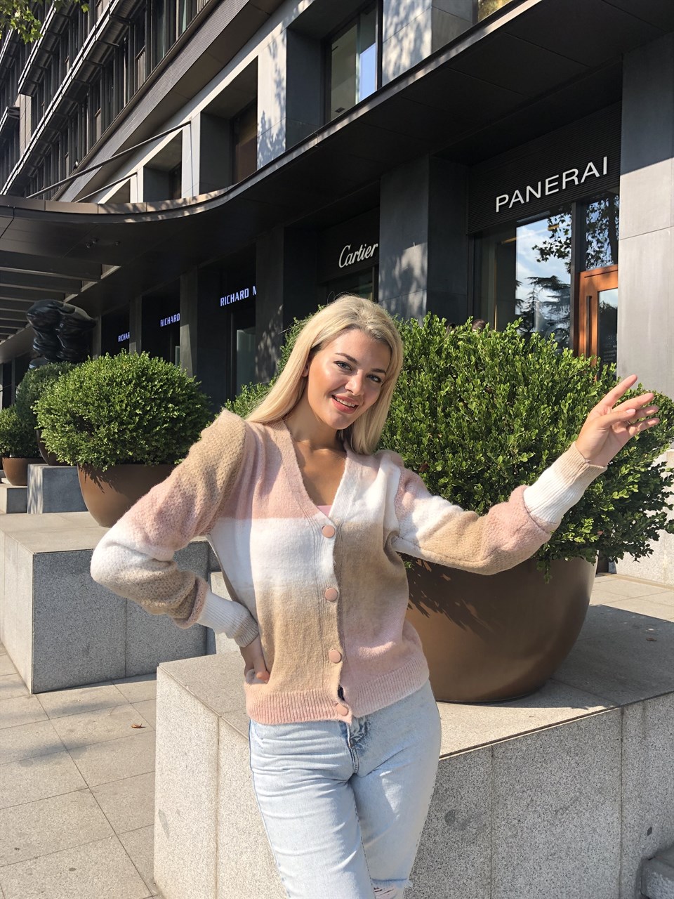 Nude Beyaz Efektli Hırka