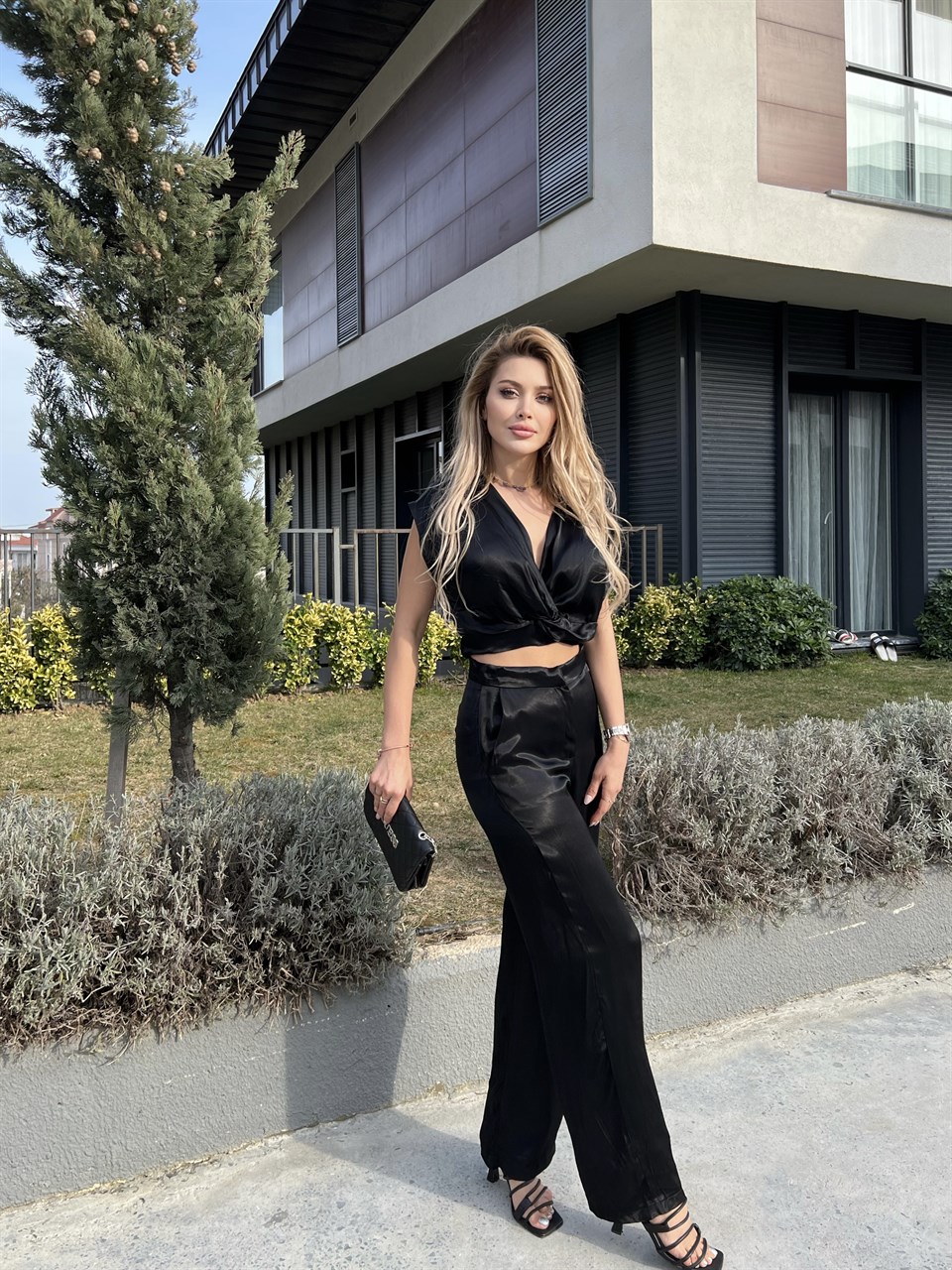 Saten Alore Siyah Takım
