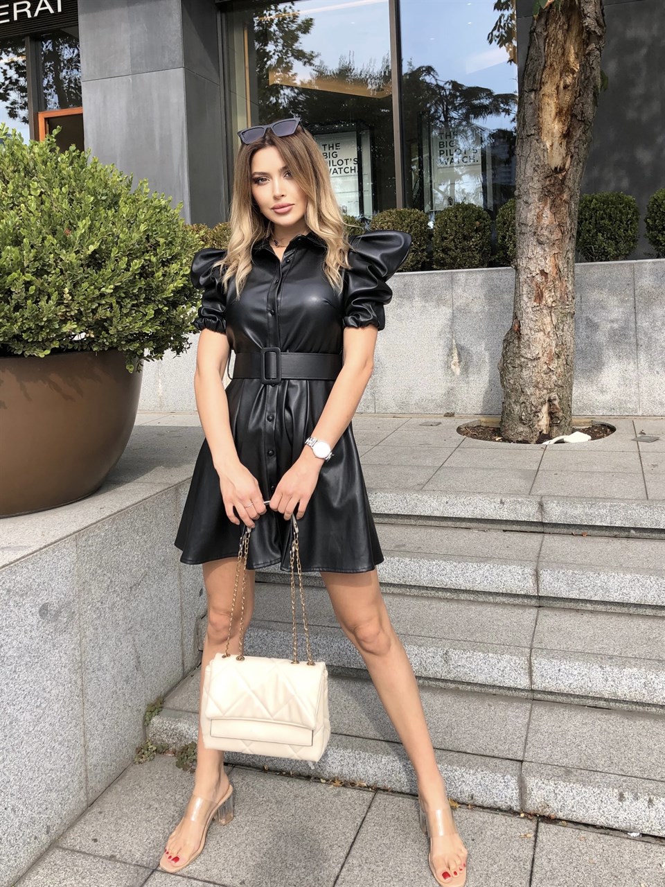 Siyah Deri Elbise