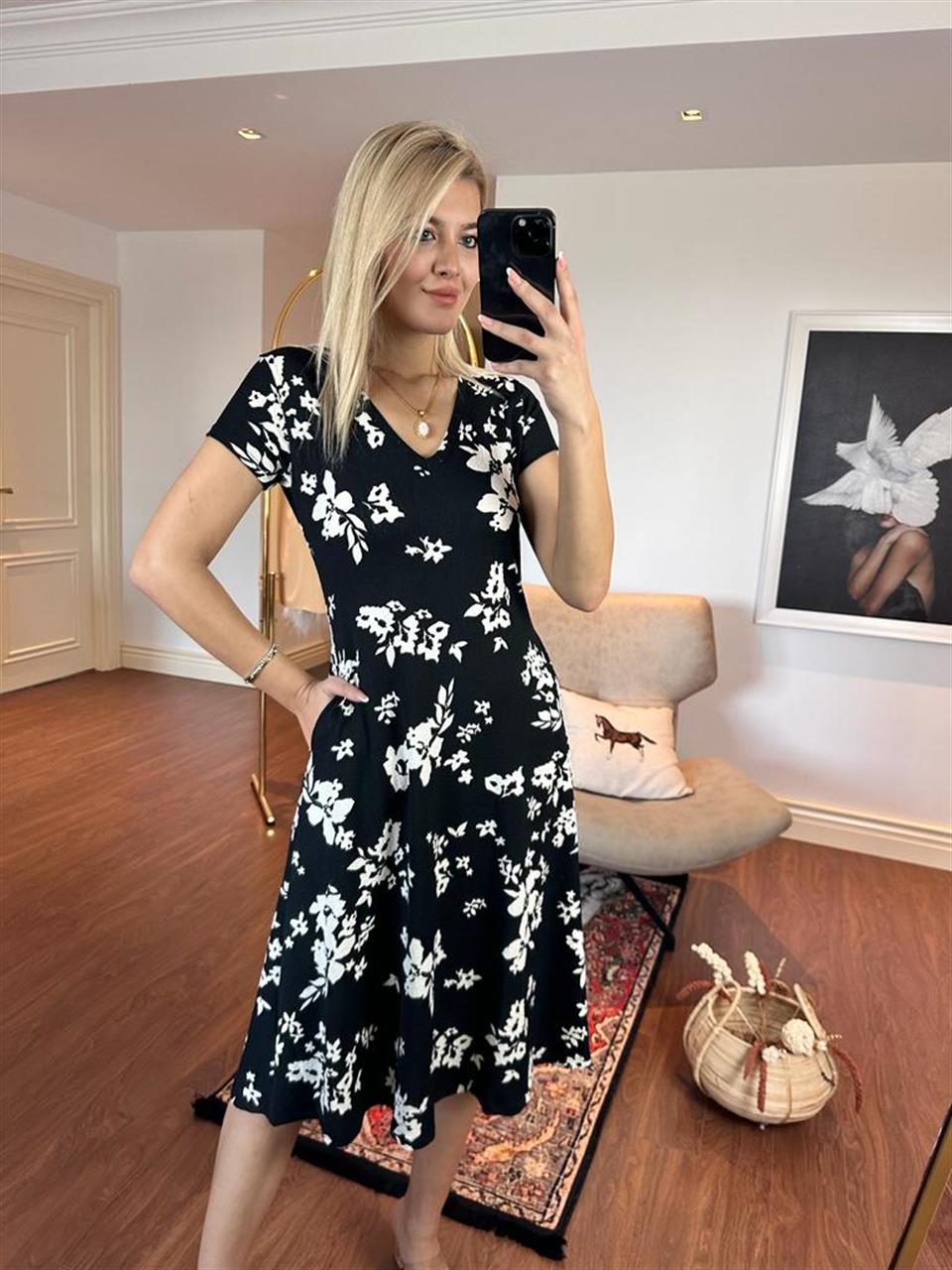 V Yaka Cepli Çiçek Desen Viskon Elbise 1605237