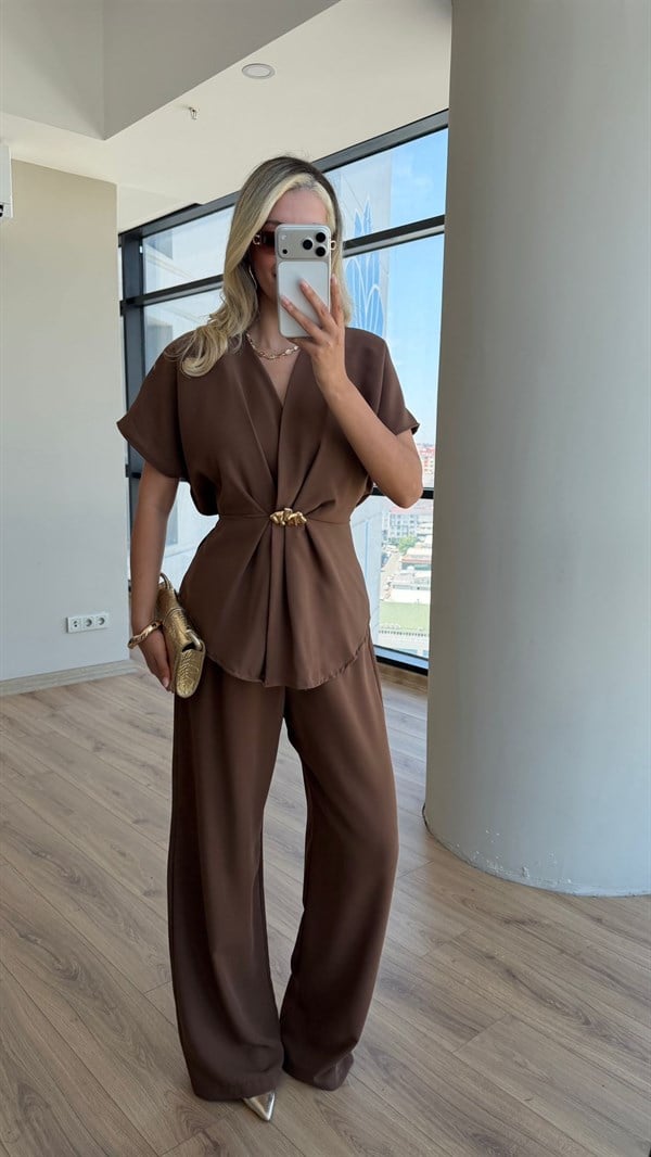 Miora Kuşaklı Bel Detaylı Şık Takım Kahve