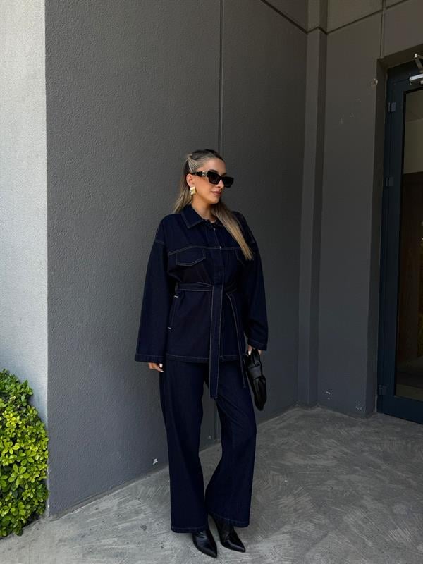 Patlı Yaka Kuşaklı Denim Takım