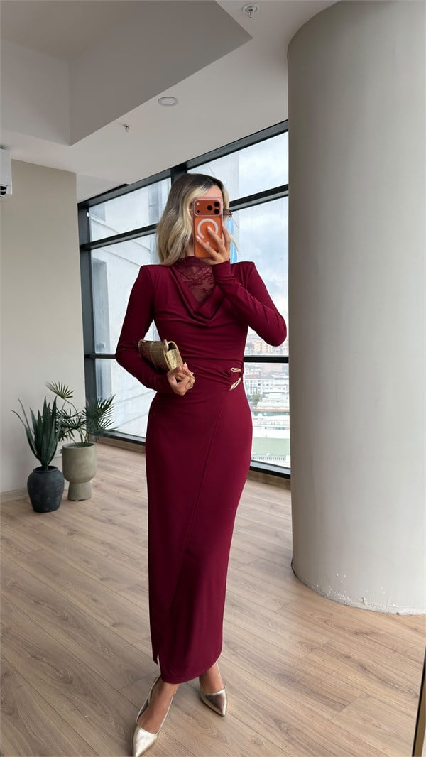  Dantel Detaylı Degaje Yaka Elbise Bordo