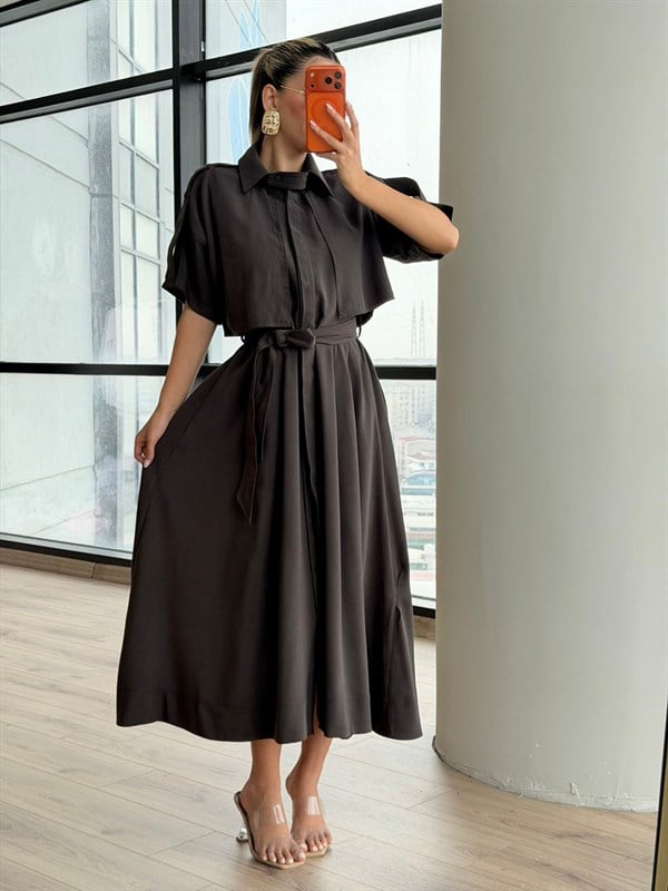 Kuşaklı Pelerinli Yarım Kol Elbise - Kahverengi 