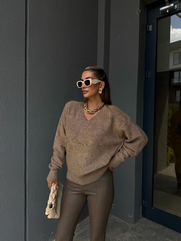 V Yaka Camel Basic Kazak
