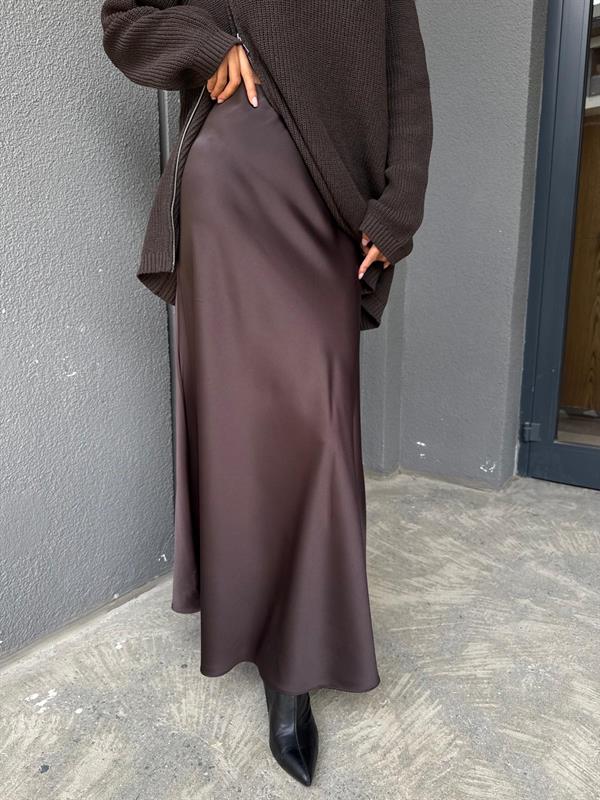 Kahverengi Beli Lastikli Maxi Saten Etek