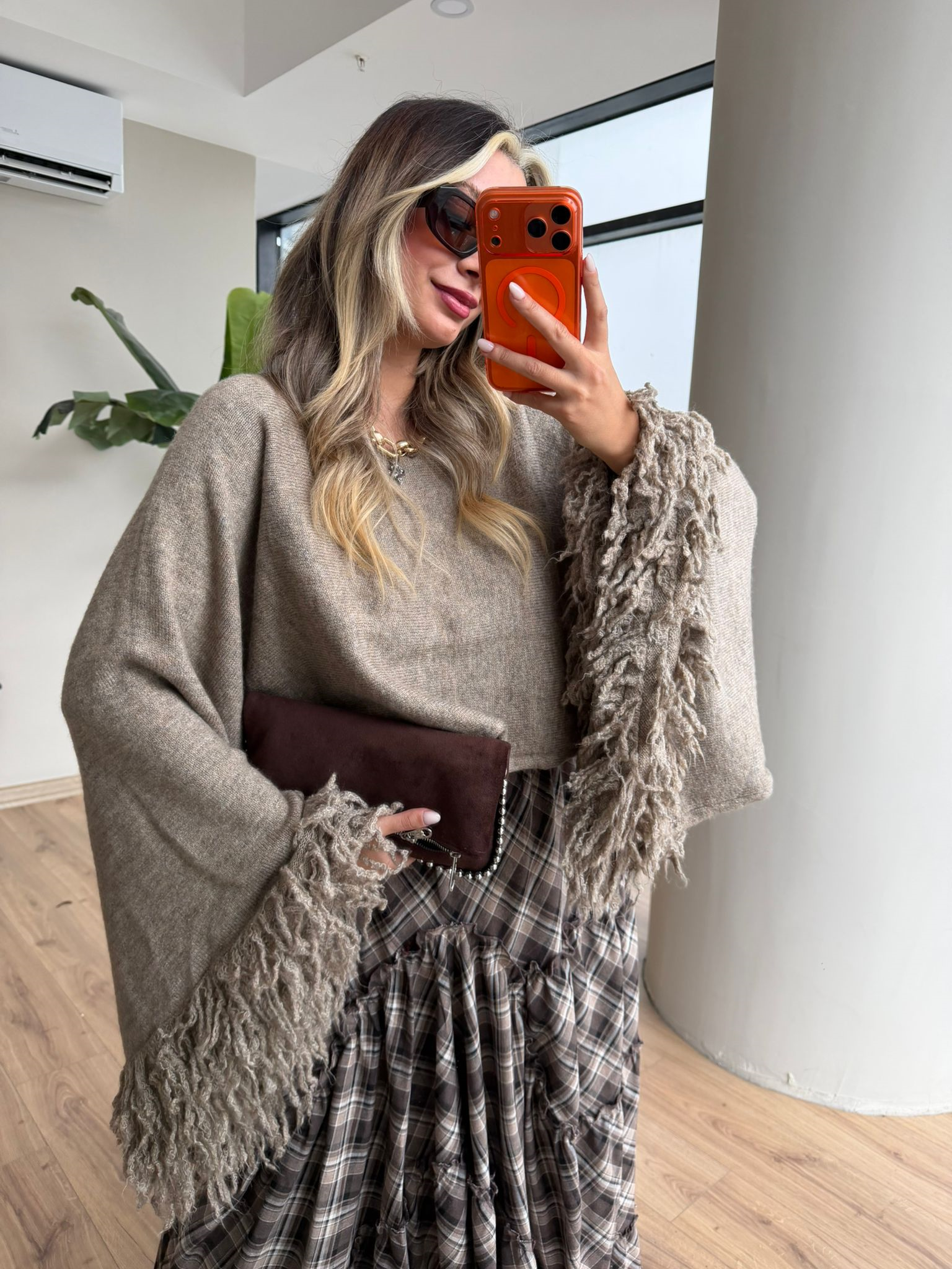 Aspen Kolları Püsküllü Triko Kazak Vizon