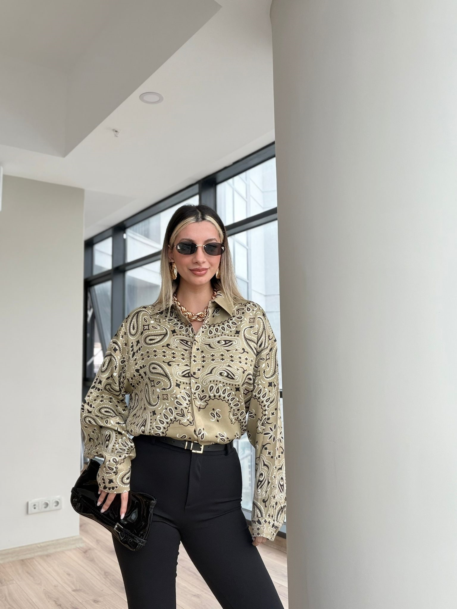 Yağ Yeşili Şal Desenli Saten Gömlek