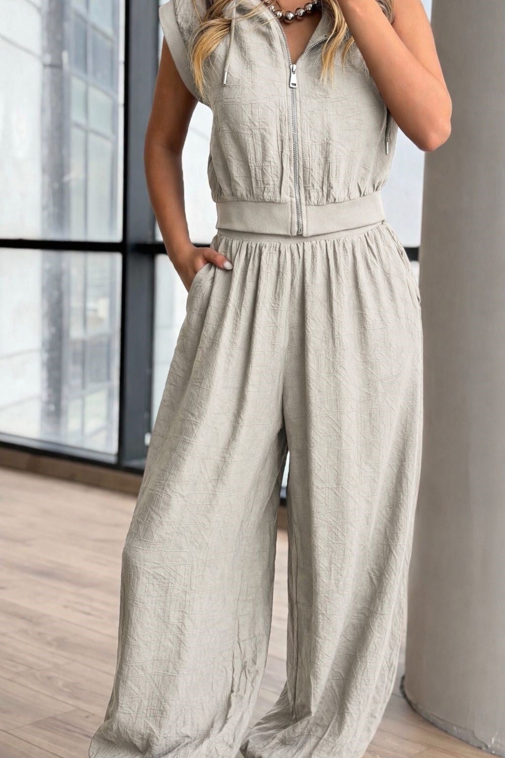 Yelekli Kapüşonlu Şalvar Görünümlü Takım Taş