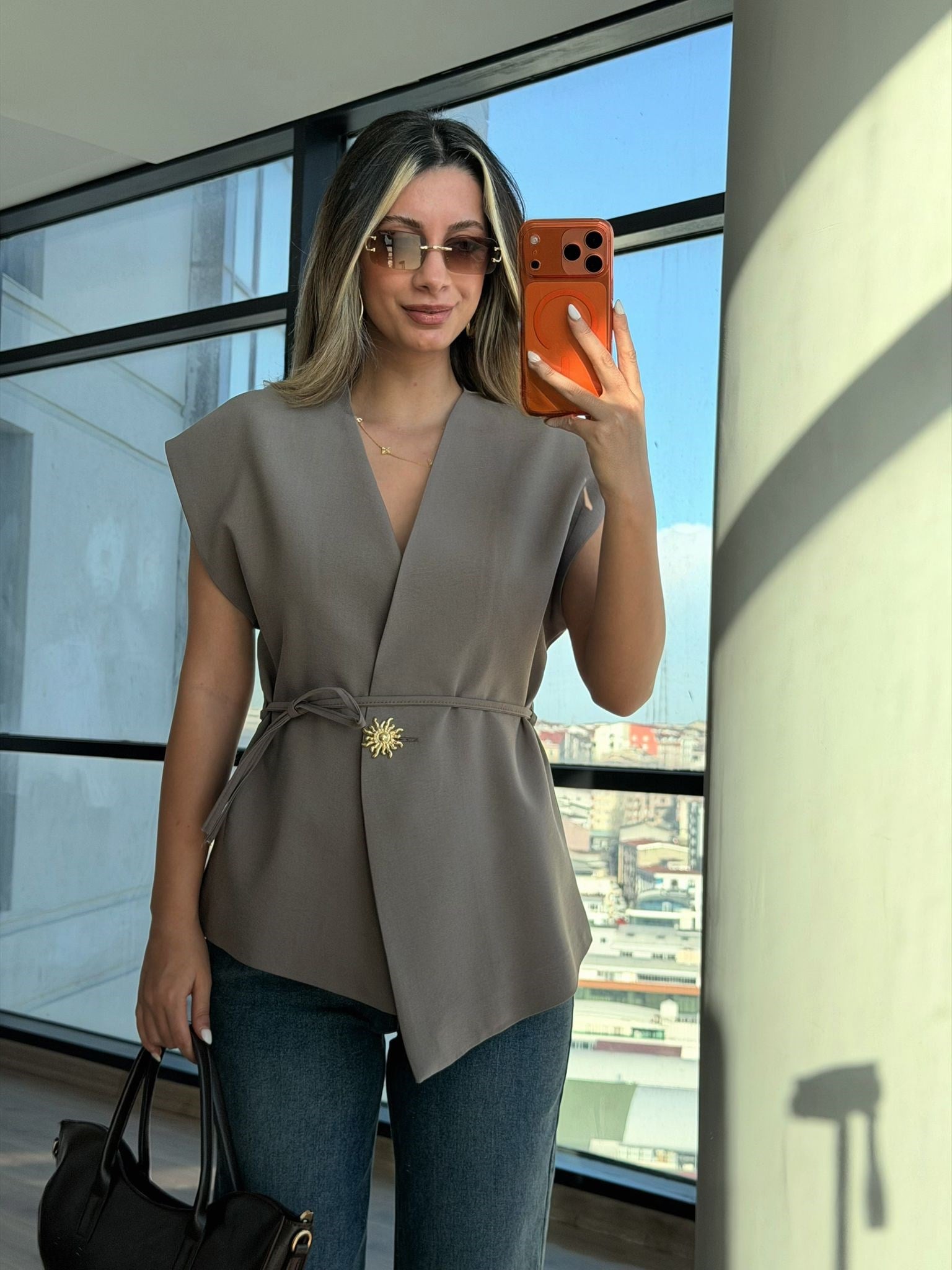 Güneş Gold Düğmeli Vizon Yelek