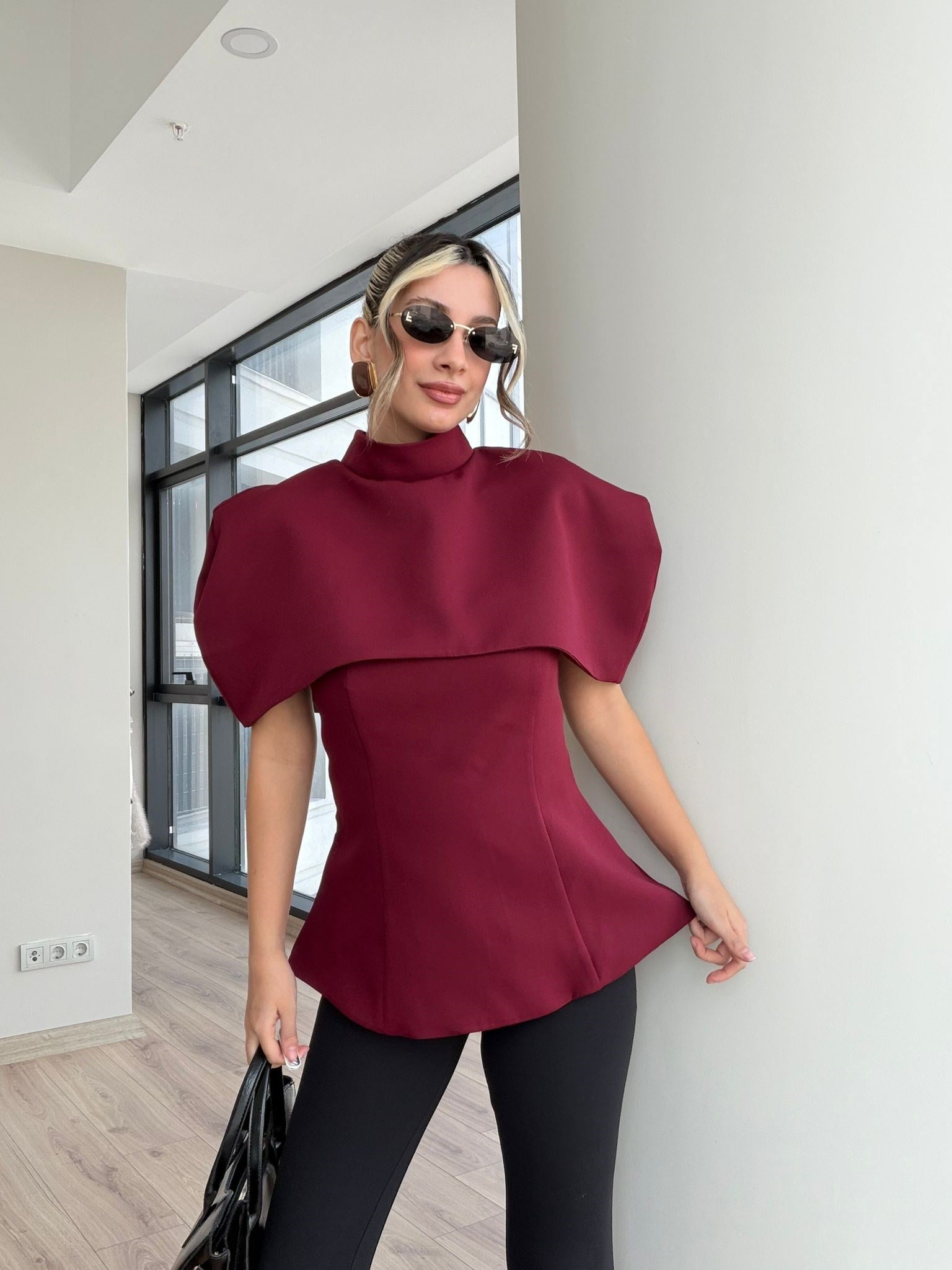 Bordo Omuz Detaylı Kadın Bluz