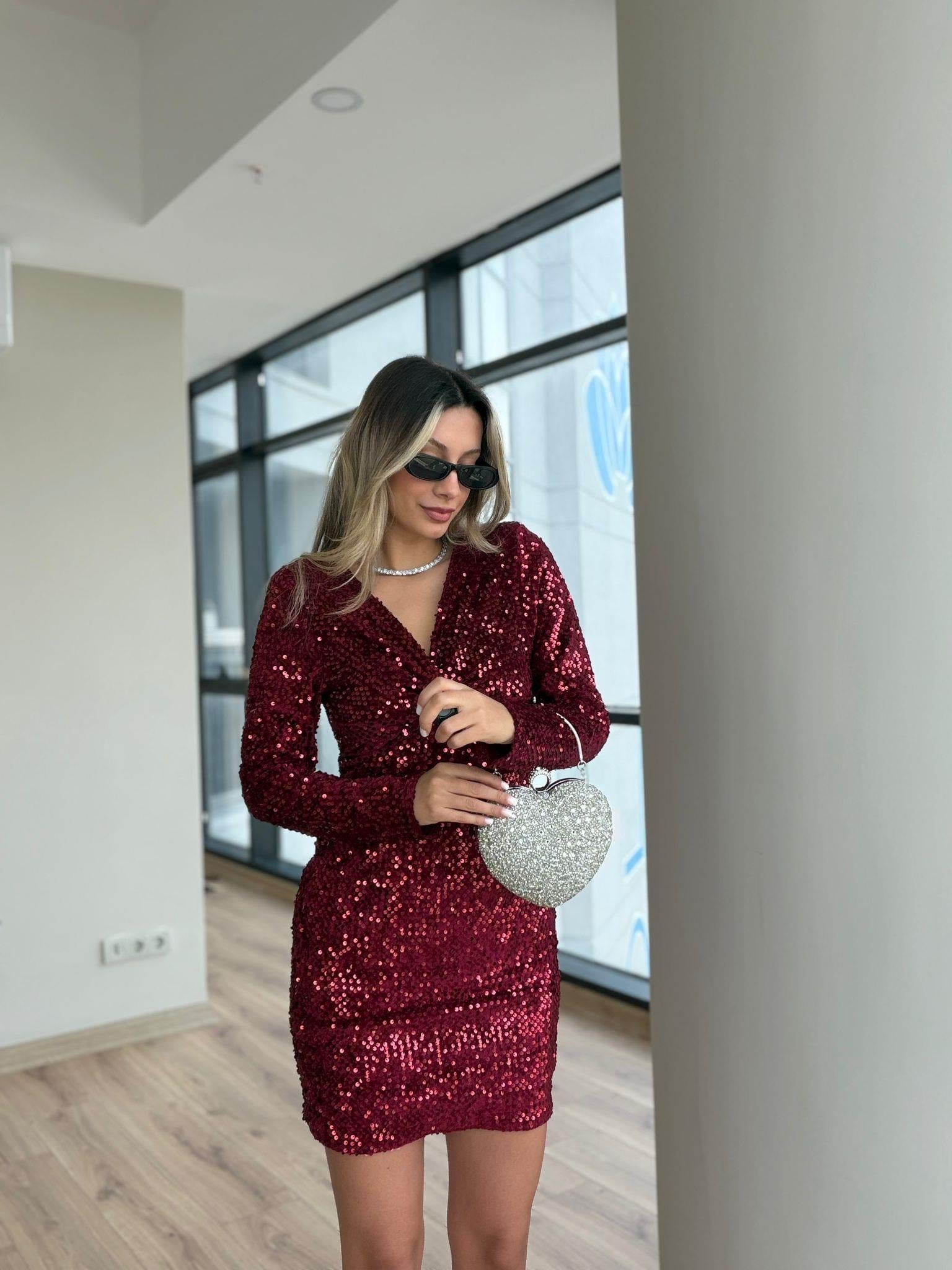 Bordo Beli Düğüm Detay Kısa Payet Elbise