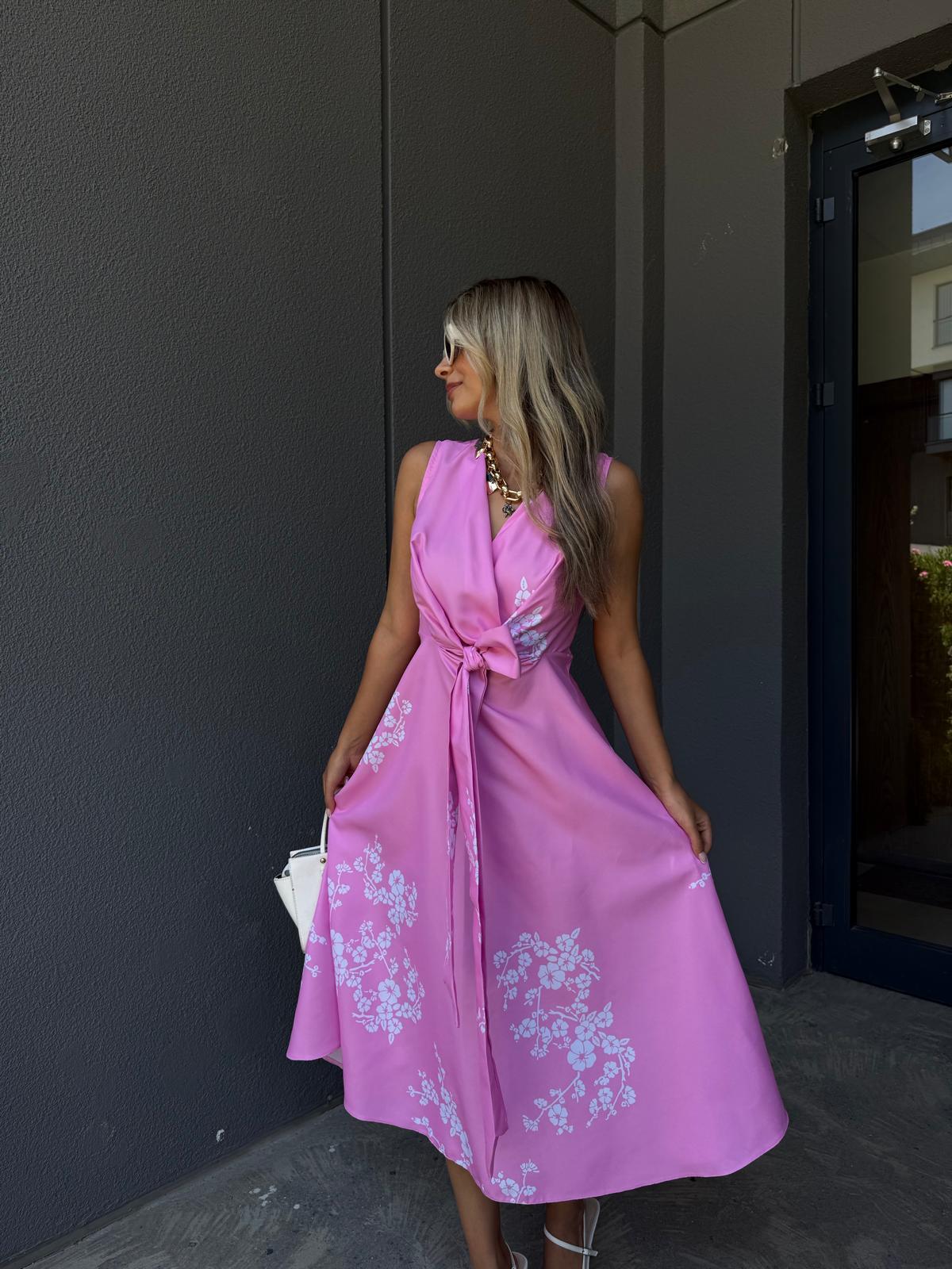 Önü Bağlamalı Beyaz Çiçekli Pembe Poplin Elbise