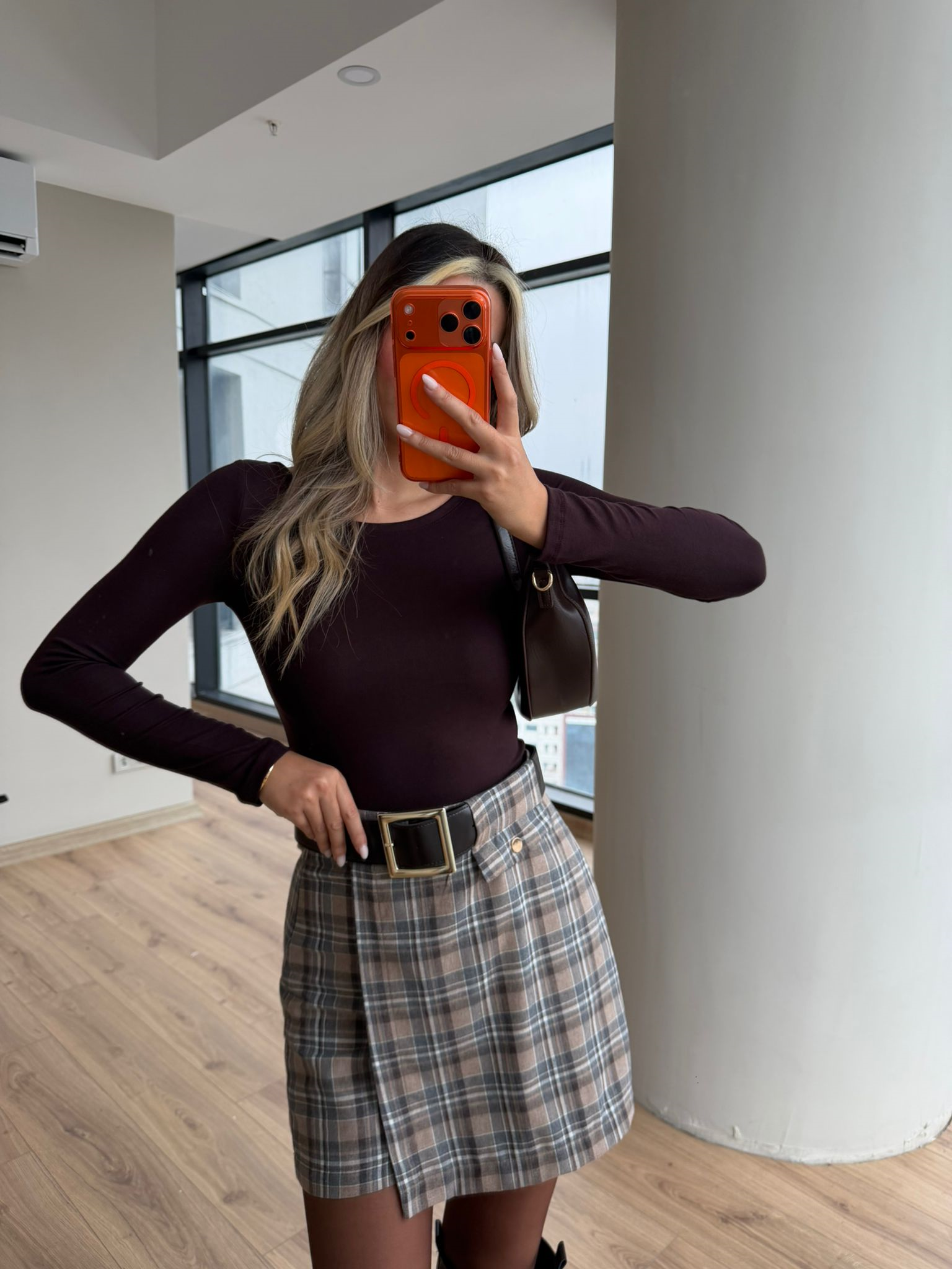 Kayık Yaka Model Oysh Bluz Kahverengi