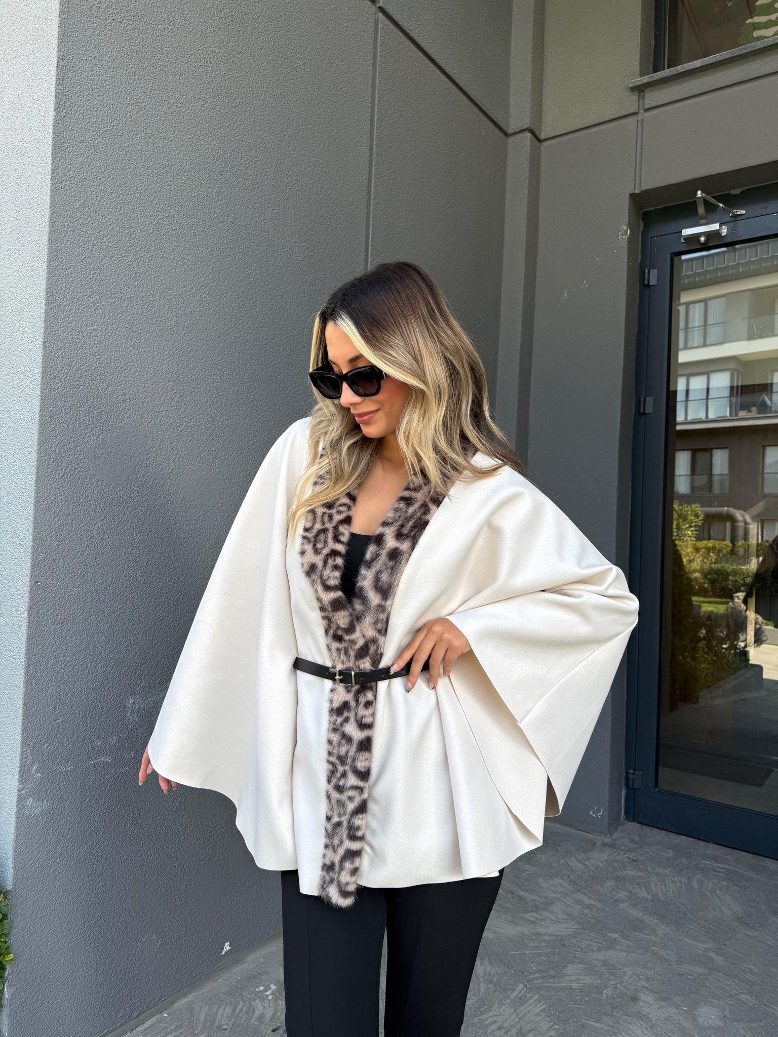 Leopar Peluş Detay Krem Panço