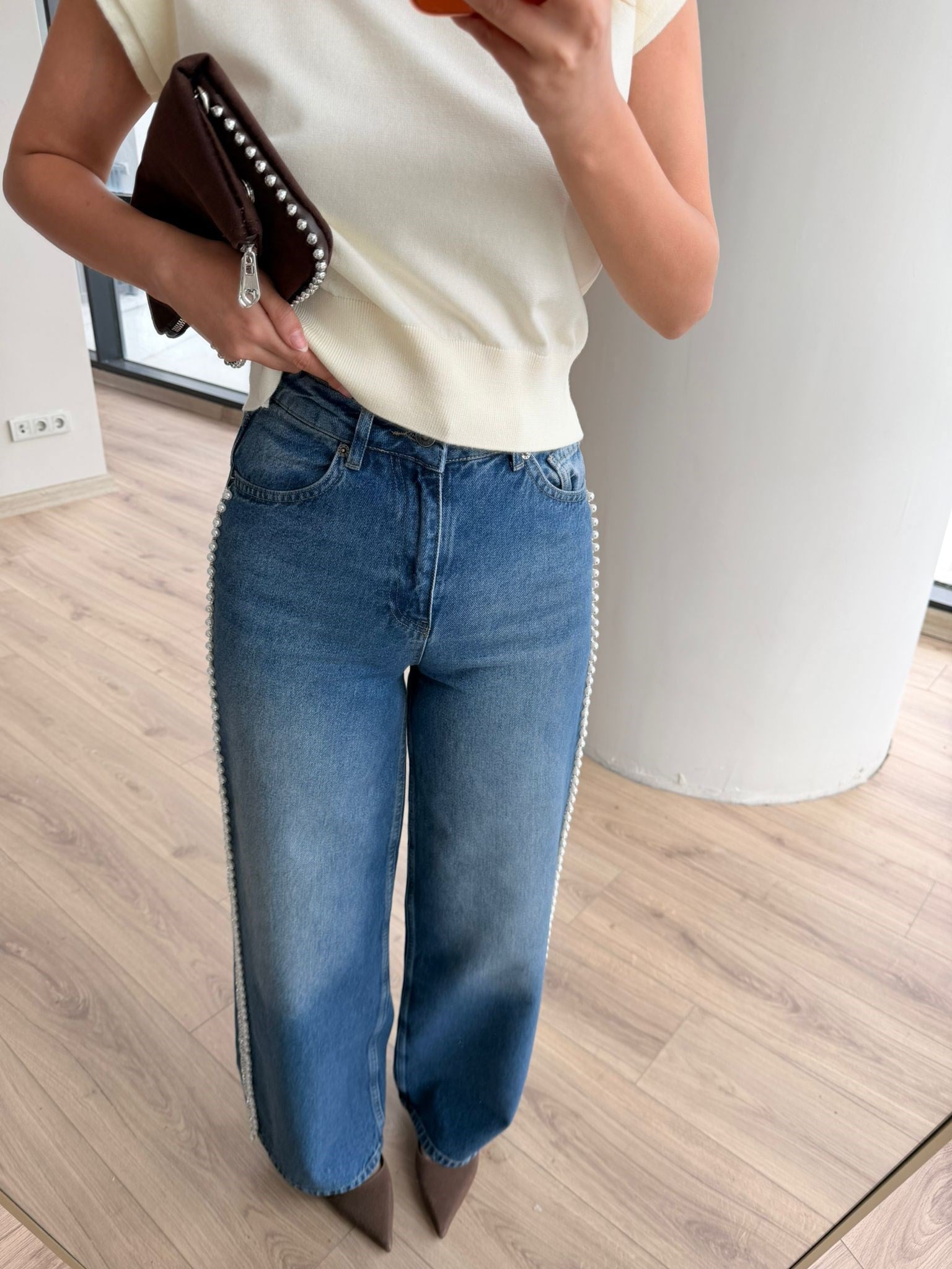 İnci Şeritli Arka Cepli Jean 