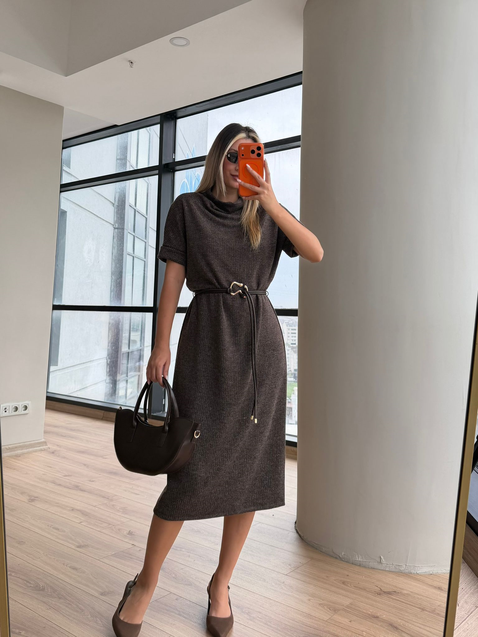 Feyras Kemer Detaylı Elbise Kahve