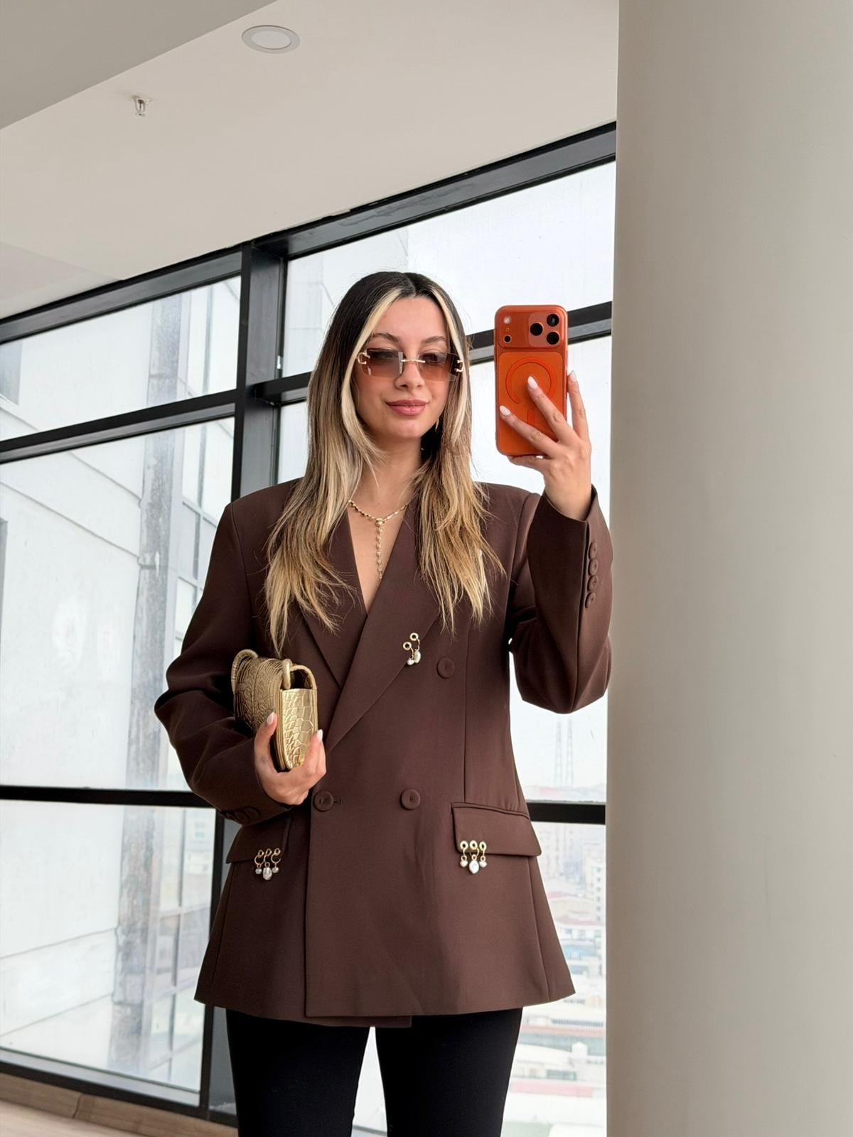 Astarlı Küpeli Ceket Kahverengi