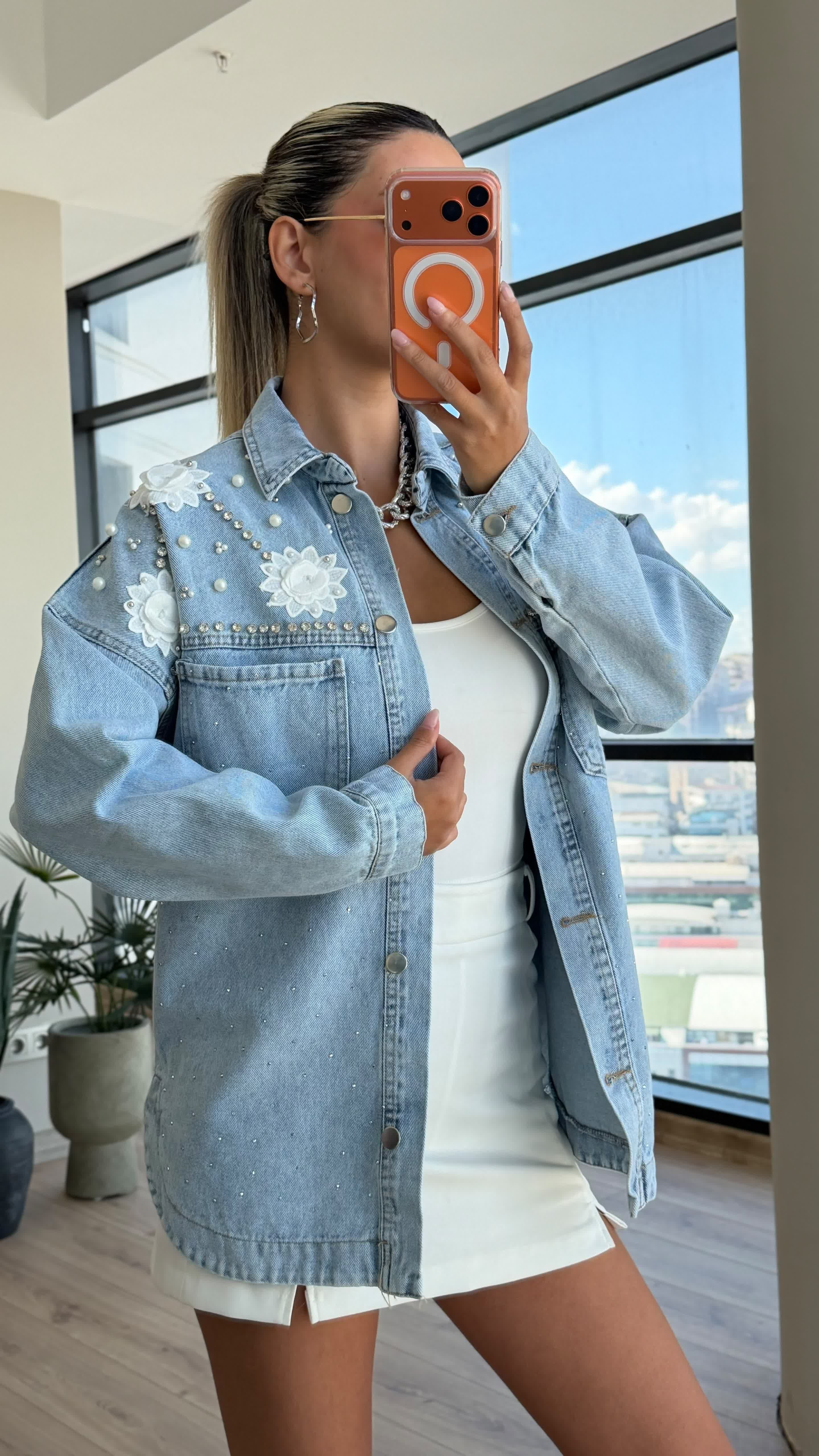 Lavinya Çiçek İnci İşleme Denim Ceket