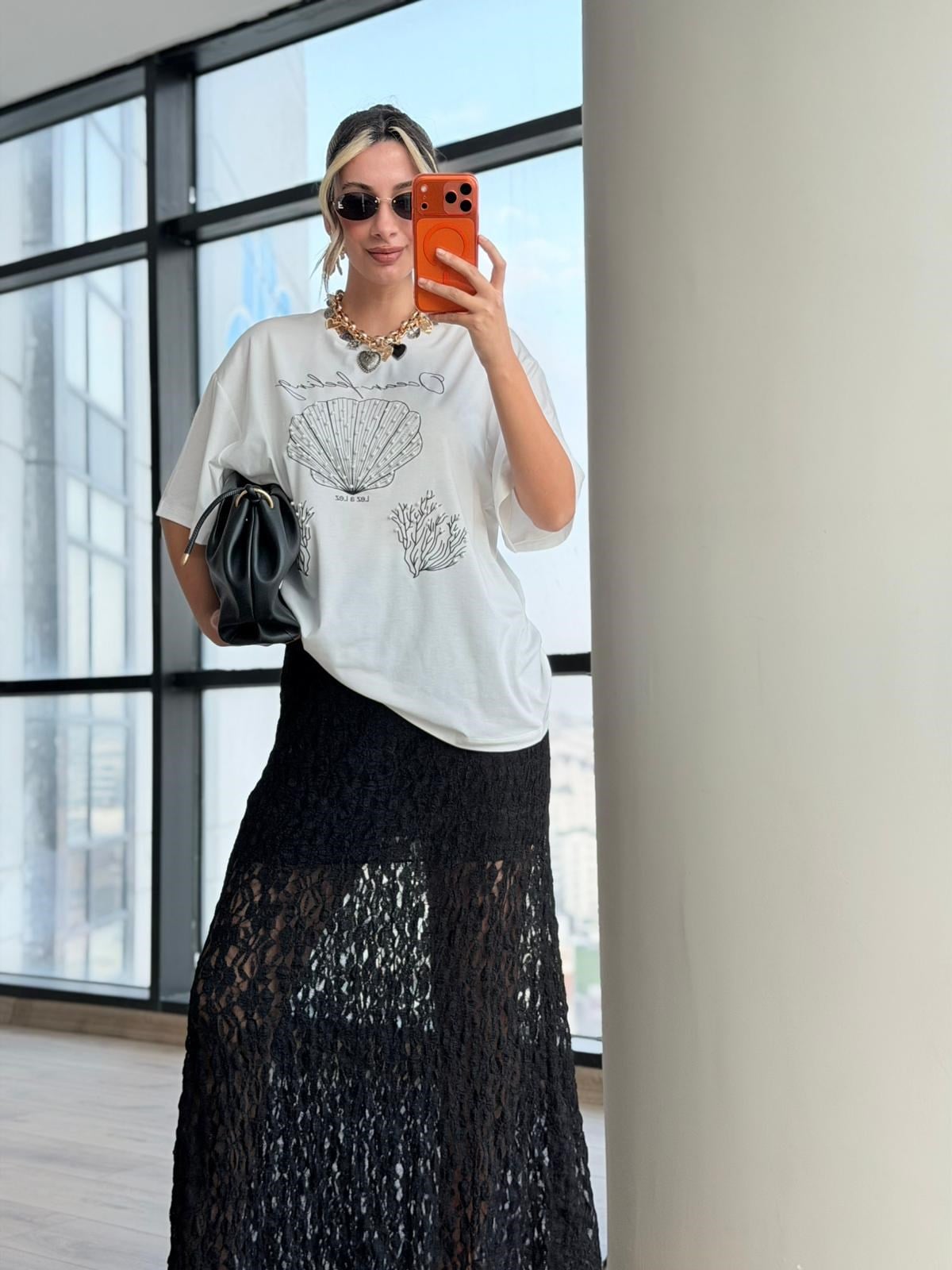 Siyah Dantel Dokulu Maxi Etek