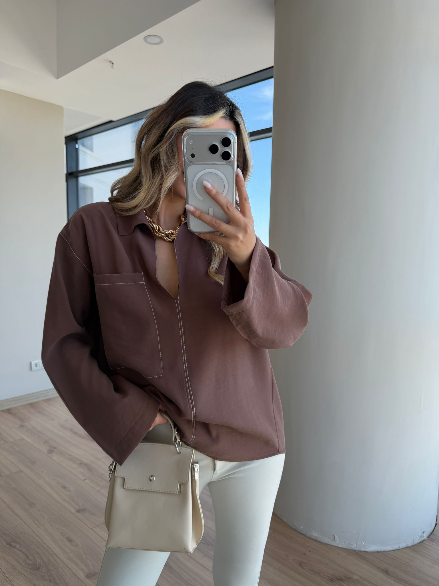 Dikiş Cep Detaylı Kahverengi Bluz 