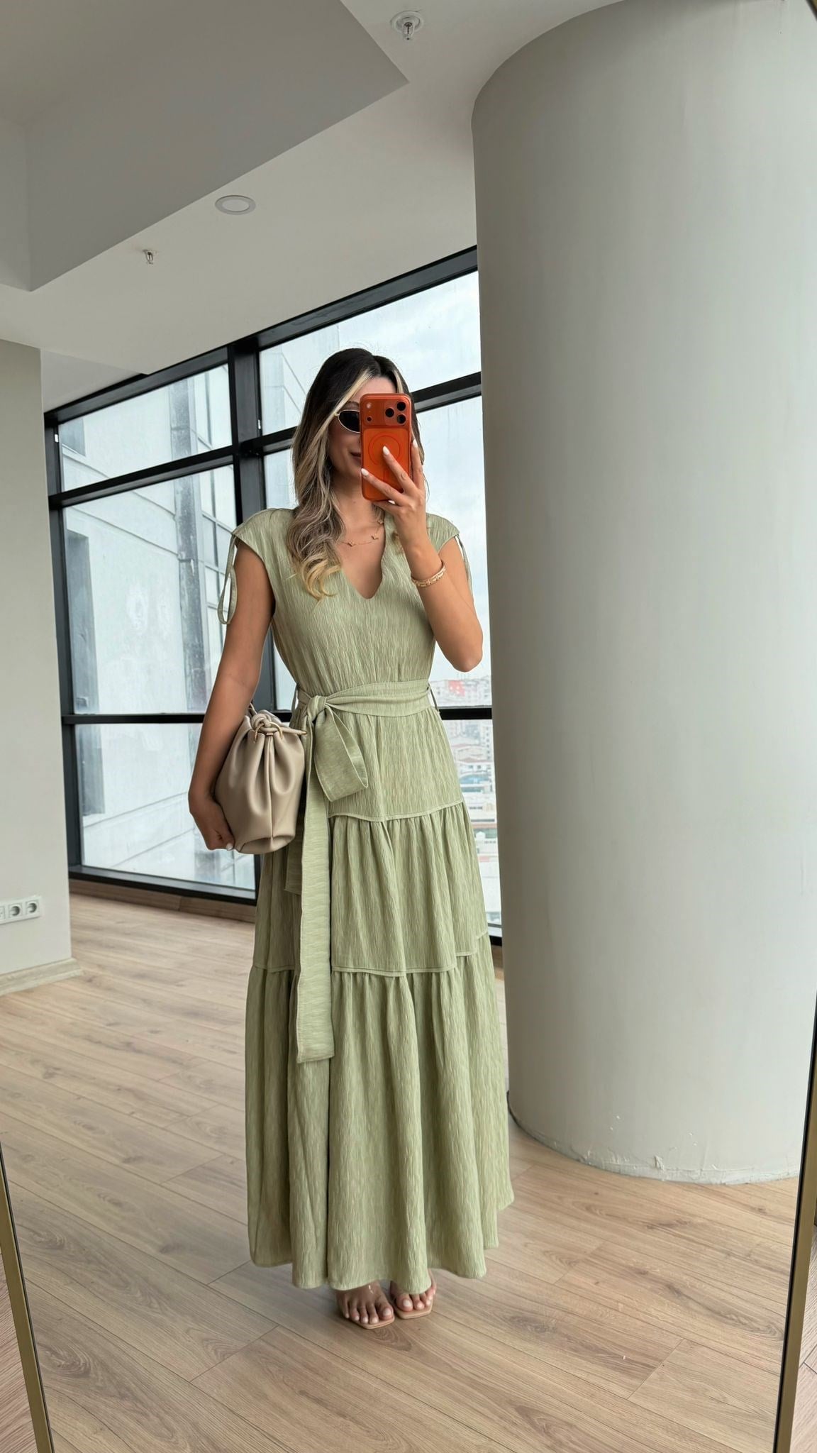 Yeşil Omuz Bağlamalı Katlı Maxi Elbise