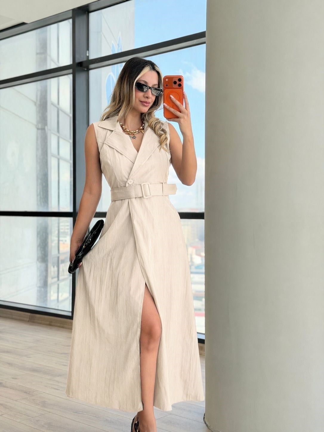 Trikoton Kemerli Kolsuz Krem Elbise