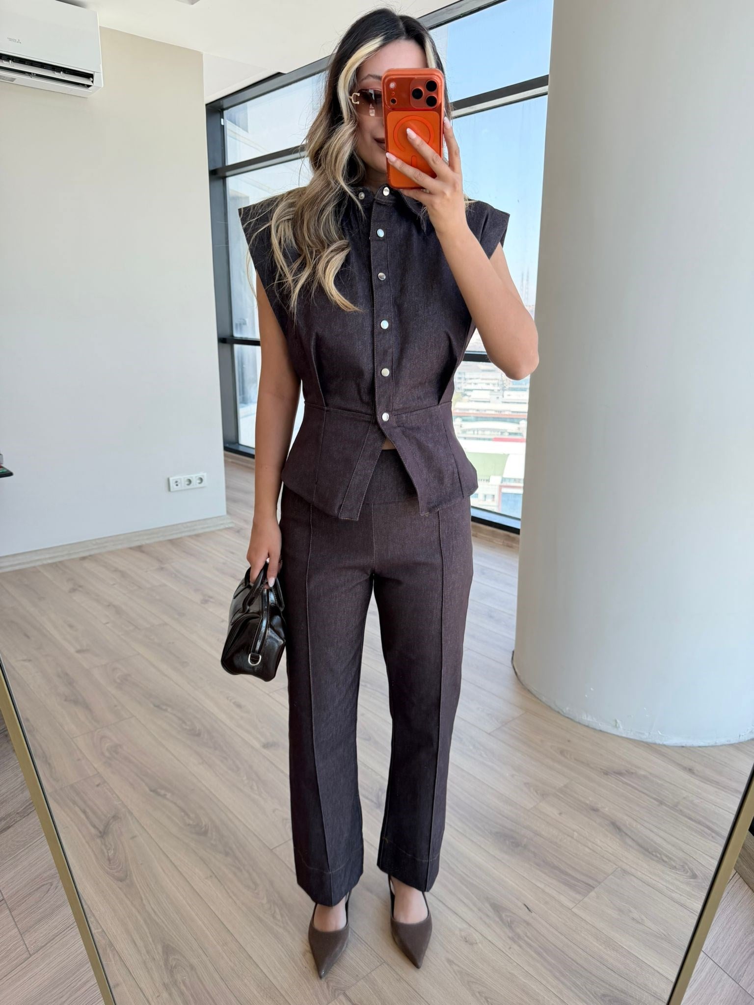 Tasarım Yelekli Takım Kahve