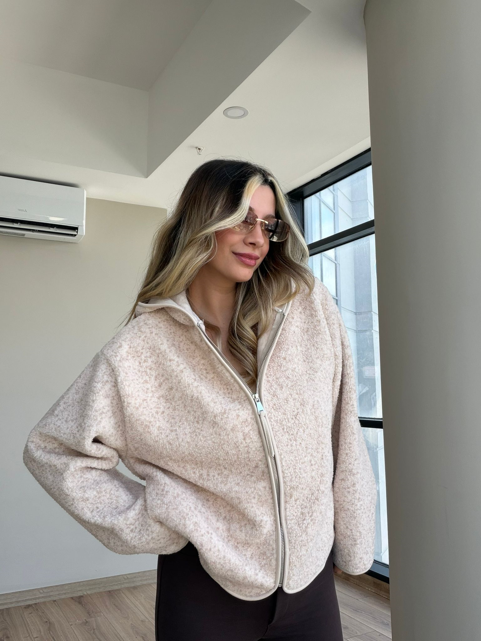 Cepli Muadil Polar Hırka Bej