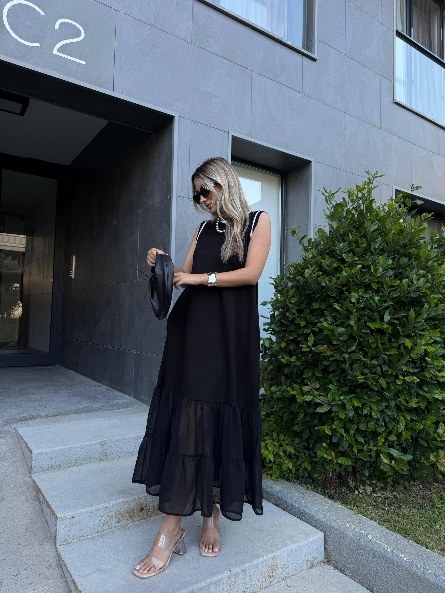 Etek Ucu Tül Siyah Basic Elbise