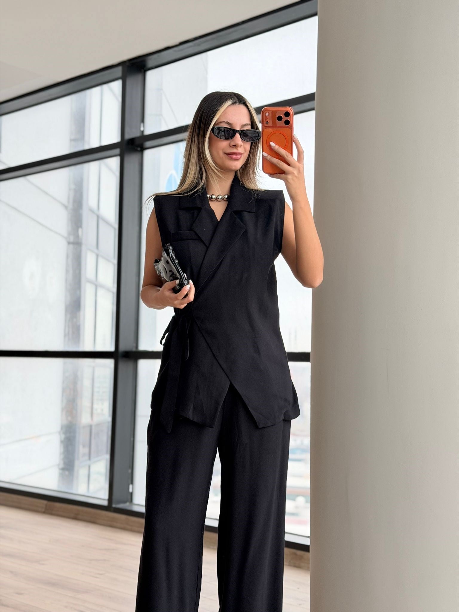 Porina Siyah Yelekli Takım Yeni Sezon