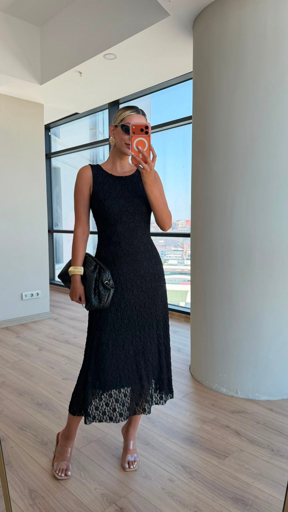 Mira Dantelli Sıfır Kol Elbise Siyah