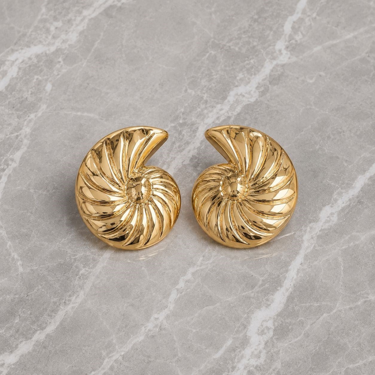 Zra Model Salyangoz Küpe Gold