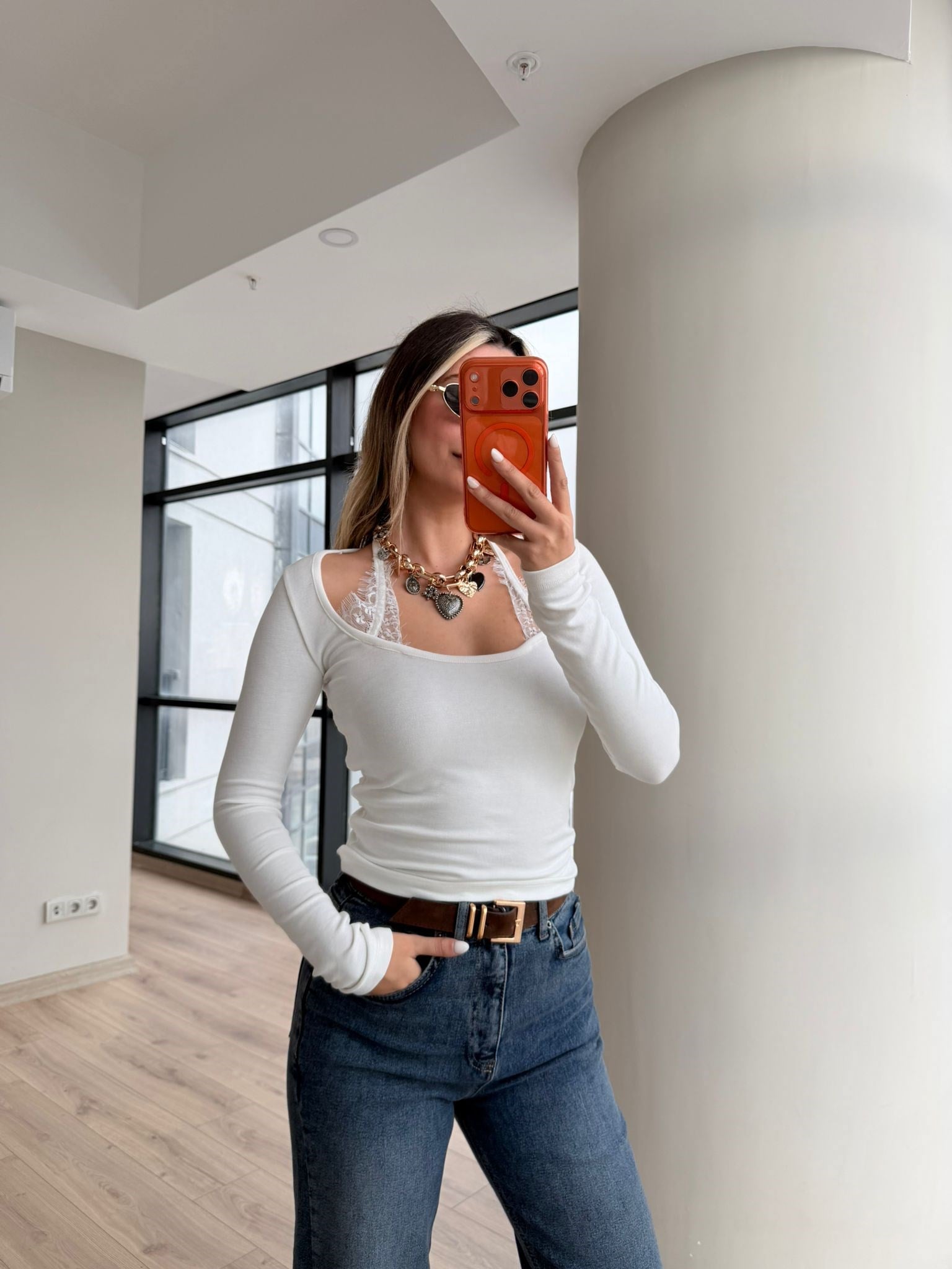 Dantel Askı Detay Beyaz Fit Bluz