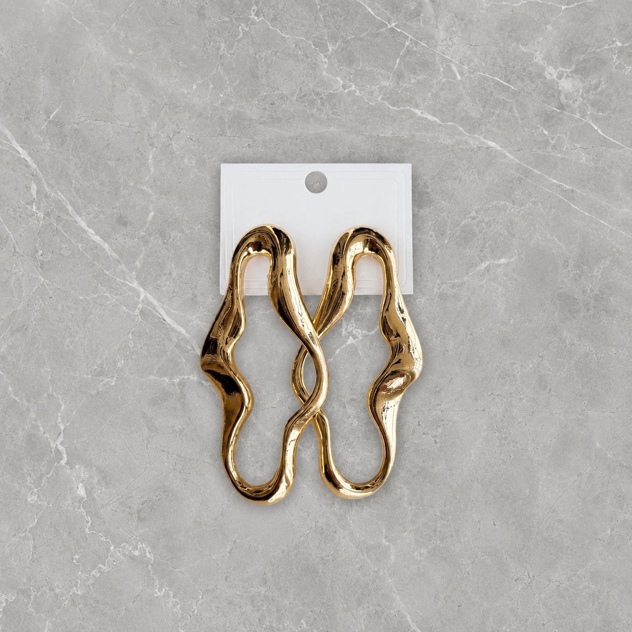 Zr Model Dalgalı Elips Küpe Gold