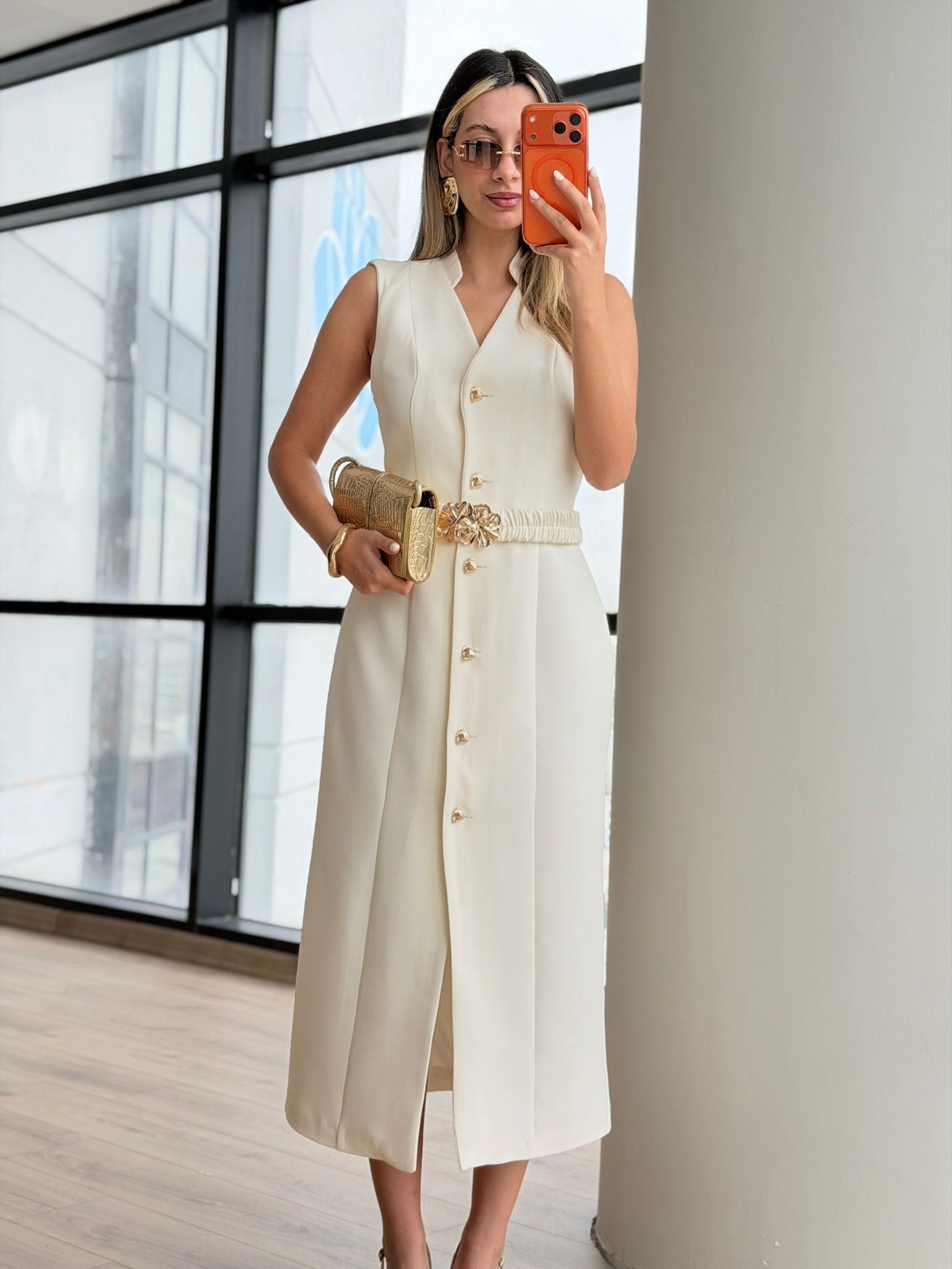 Mocha Gold Düğmeli Midi Elbise Kırık Beyaz