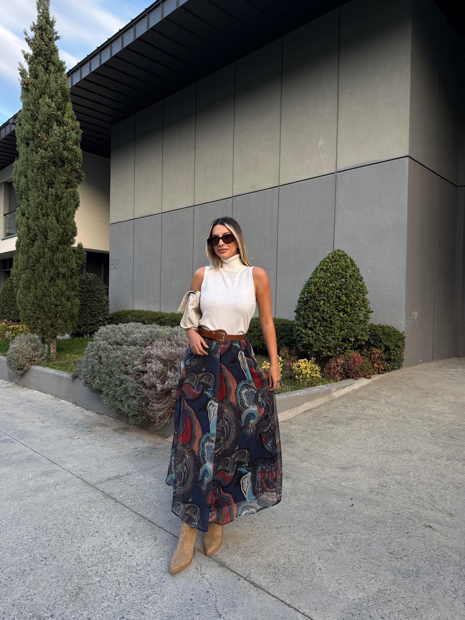 Falda Metalik İp Geçişli Kemerli Etek