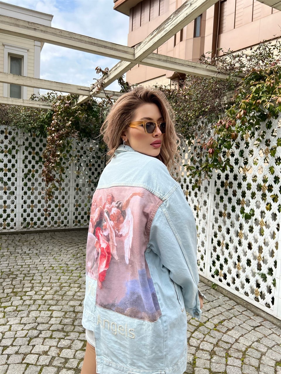 Asimetrik Kesin Tablo Detay Jean Ceket
