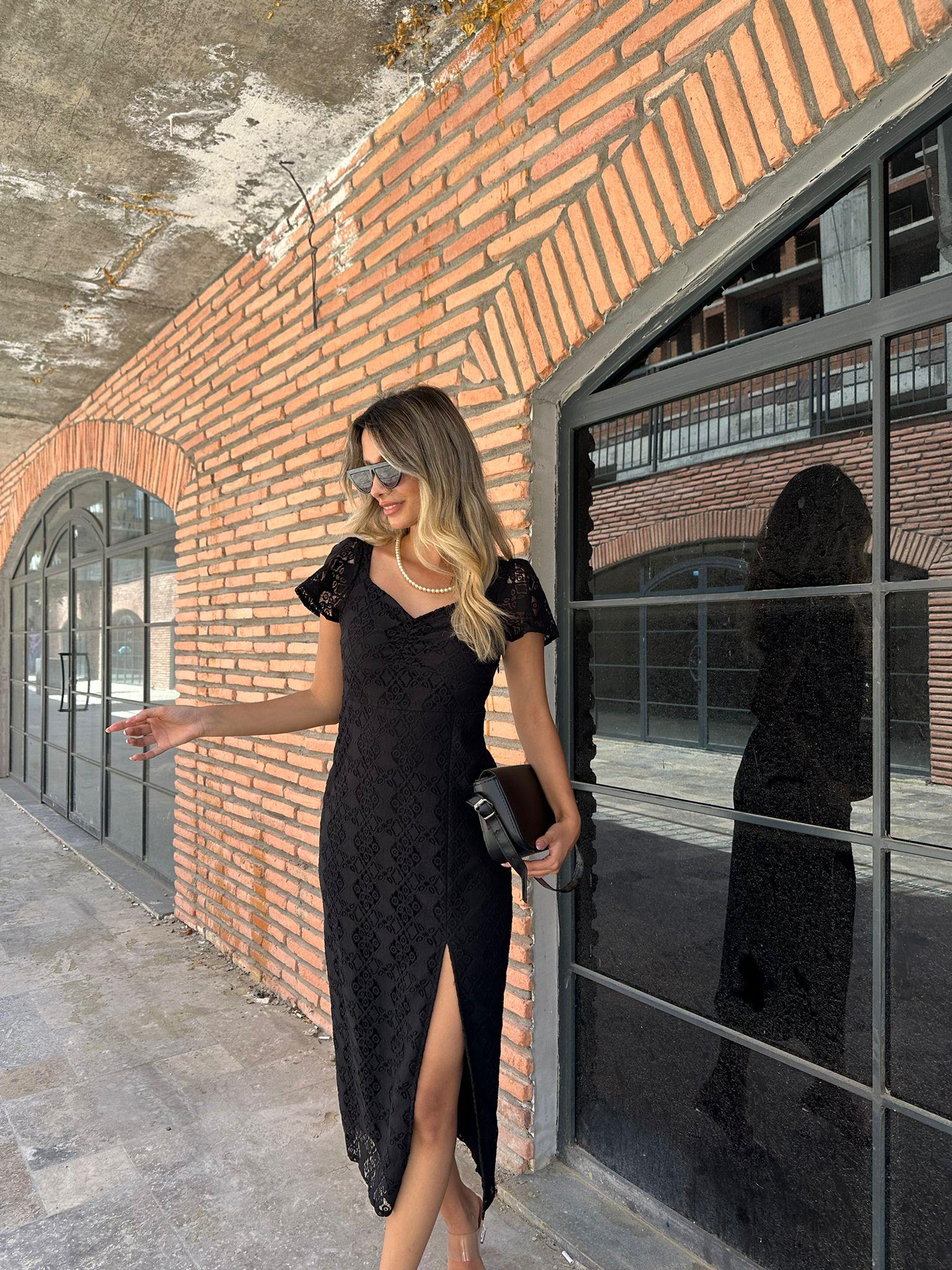 Astarlı Güpürlü Kalem Elbise Siyah 070621105