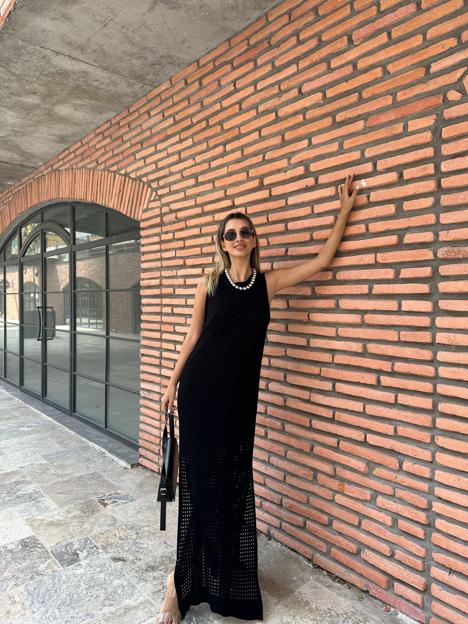 Astarlı Sıfır Kol Siyah Yazlık Triko Elbise  07062119