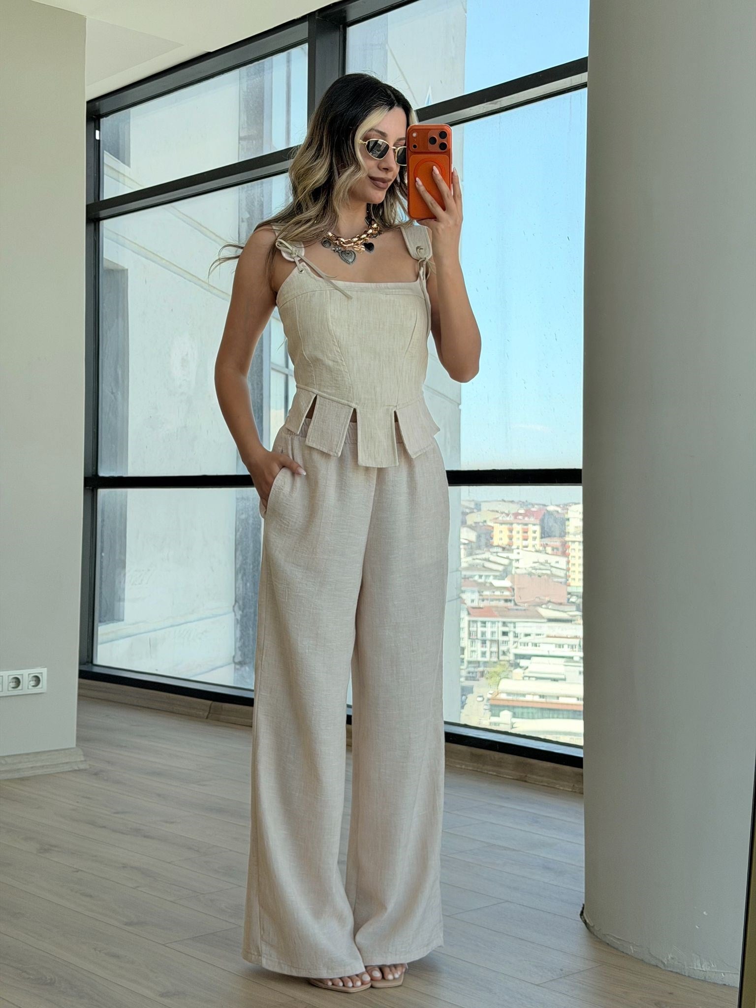 Büstiyerli Bol Paça Pantolon Takım Bej