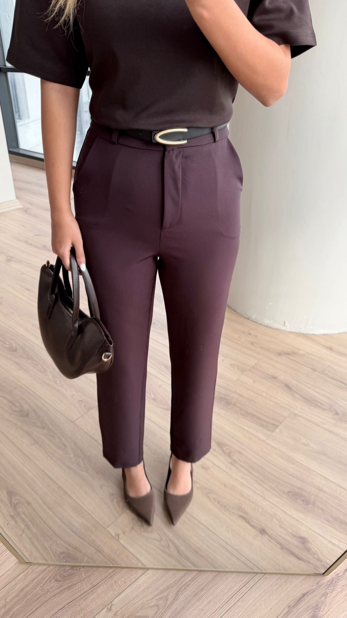 Kahverengi Yüksek Bel Klasik Pantolon – Dar Paça Kumaş Pantolon