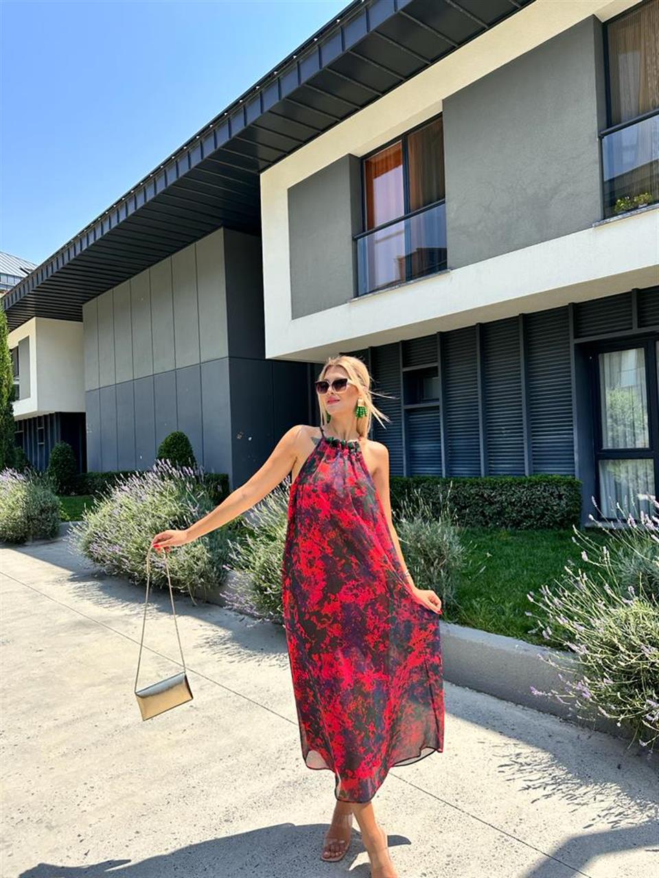 Begonya Yaka Taşlı Kırmızı Şifon Elbise 0707281