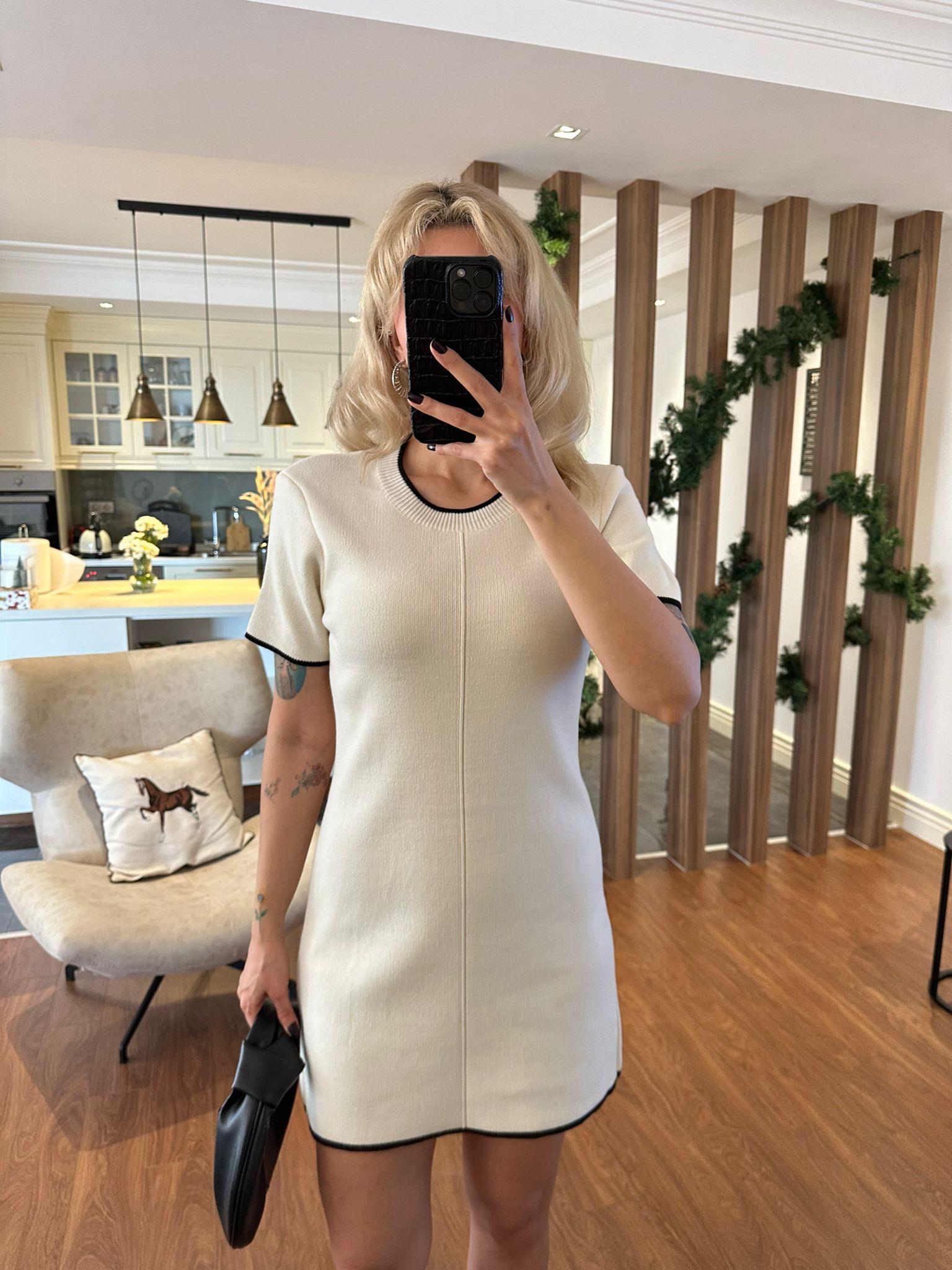 Biyeli Marka Model Bej Kaşkorse Kumaş Elbise 1707492