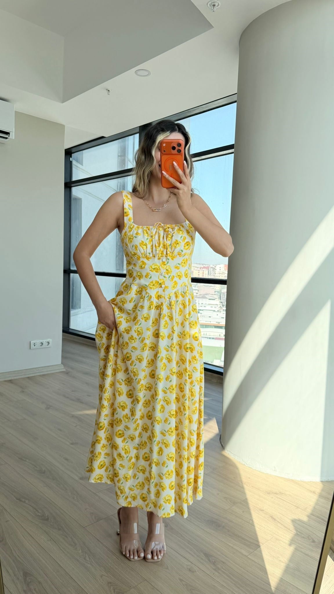 Poppy Göğüs İp Ayarlı Viskon Elbise Sarı