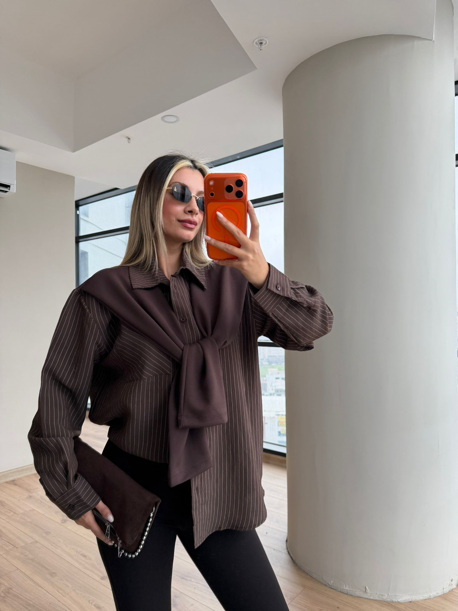 Hırka Bağlama Görünümlü Kahve Gömlek